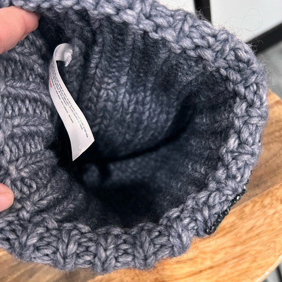 Free People Wool Beanie NWOT - Picture 4 of 4